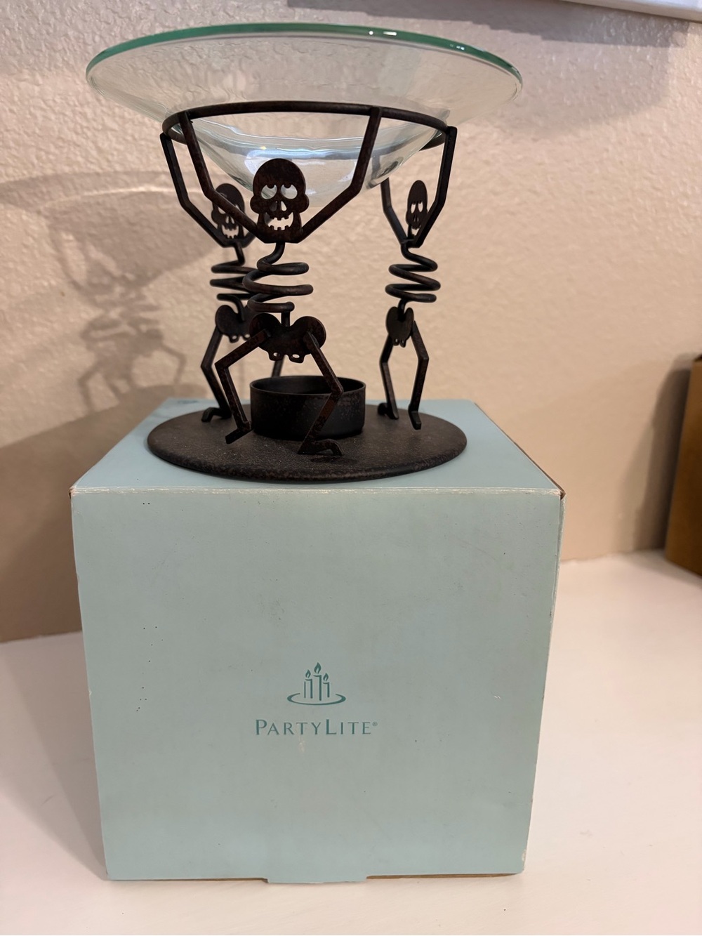 PartyLite P8603 Bones Aroma Melts Warmer Halloween Skeleton Candle